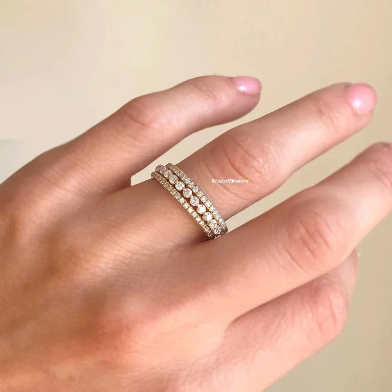 Moissanite Wedding Ring Set - Image 4
